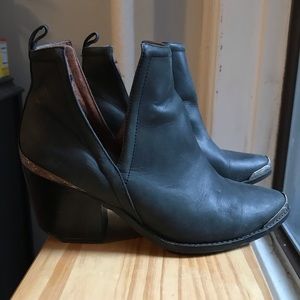 Jeffrey Campbell Western Slip-on Boots